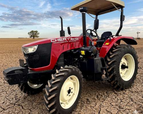 Tractor Agro Chery RK704 de 70 HP Chino Motor Perkins