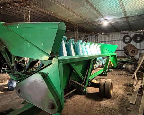 Maicero John Deere 10 a 52 , Usado, año 2002.