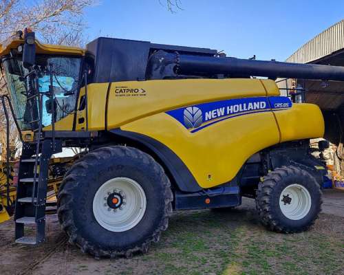 Cosechadora New Holland 5.85 (canje por Hacienda)