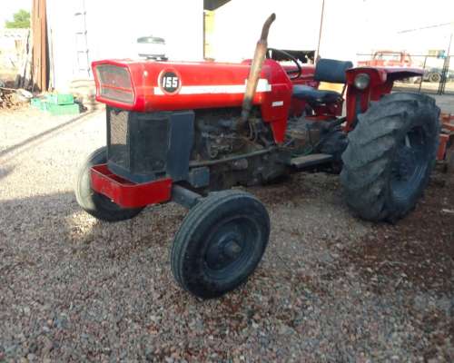 Massey Ferguson 155 .