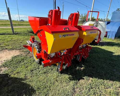 Sembradora de Papa 2 Surcos Nueva Agromaster