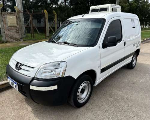 Vendo Peugeot Partner 1.6 HDI Furgon con Equipo de Frio.