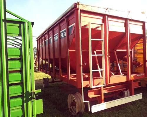 Tolva Semillera de 14 TN con Chimango