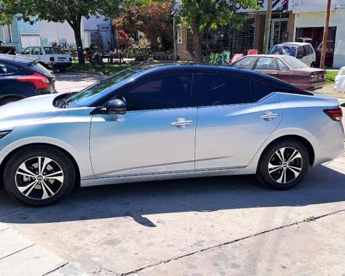 Vendo Nissan Sentra Advance 2.0 CVT (automatico) 2021.