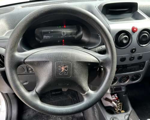 Vendo Peugeot Partner 1.6 HDI Furgon con Equipo de Frio.