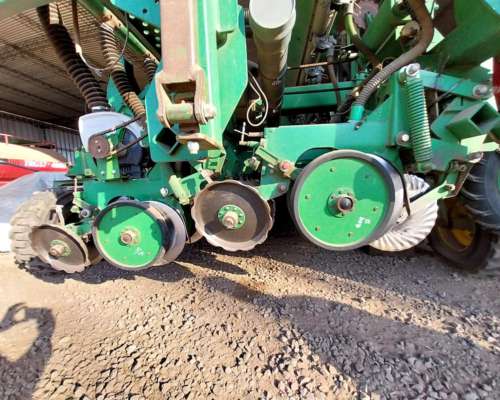 Sembradora Pierobon Multimix de 32 a 21 y 16 a 42