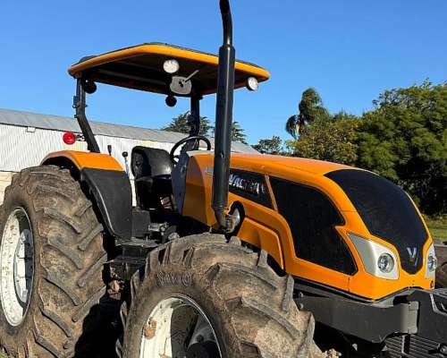 Valtra A990 con Toldo y 3 Puntos