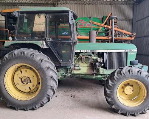 Tractor John Deere 3350