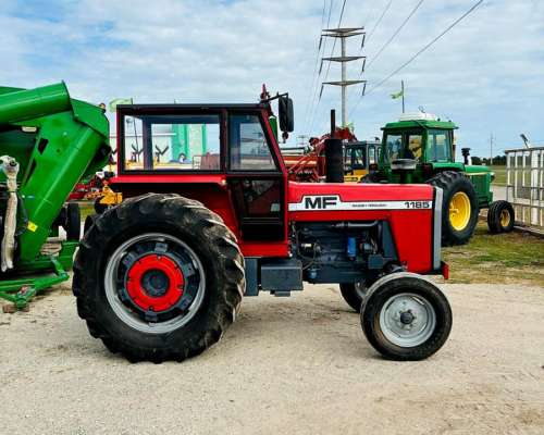 Massey Ferguson 1185 año 1977.