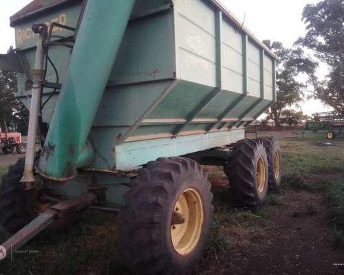 Tolva Autodescargable Richiger 14 Toneladas