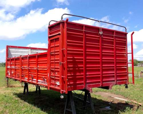 Carroceria Usada Baranda Volcable de Fibra