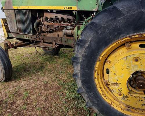 35 - Tractor John Deere 3420, 90hp con 3 Puntos. Usado
