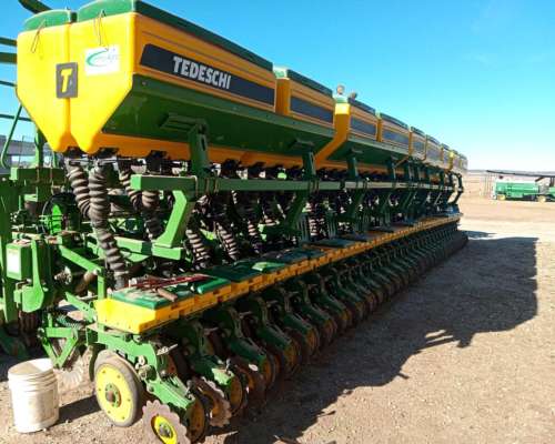 Sembradora Tedeschi 31 a 35.