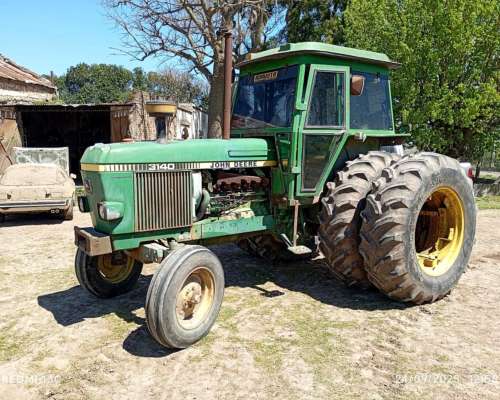 Tractor John Deere 3140