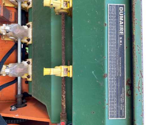 Sembradora Dumaire 700, 28 Cuerpos