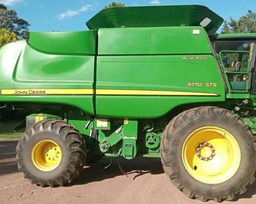 John Deere 9770 Americana año 2010 D. Tracción Draper 35 PIE