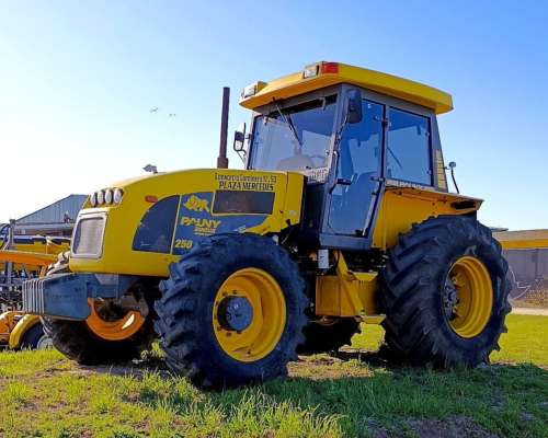 Tractor Pauny 250 a Modelo 2008