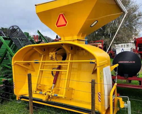 Embolsadora de Granos Secos Ascanelli Grub 9 Pies