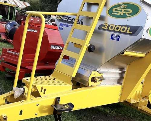 Fertilizadora SR Dpx-miniflex de 3000 Lts