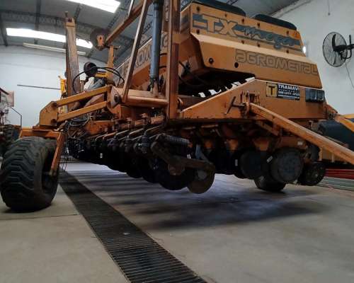 Sembradora Agrometal TX Mega 13 a 52cm