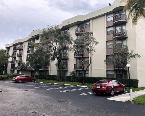 Vendo 2 Dptos en Miami, con Renta, Excelente Ubicacion.