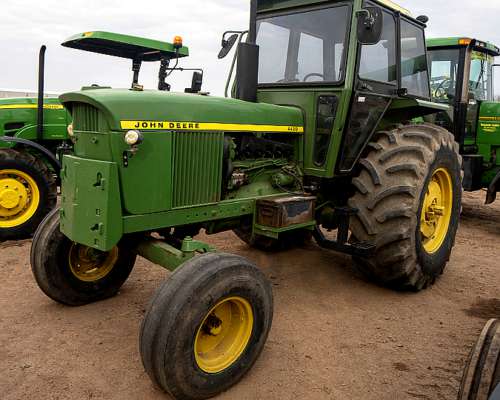 Tractor John Deere 4420 año 1978