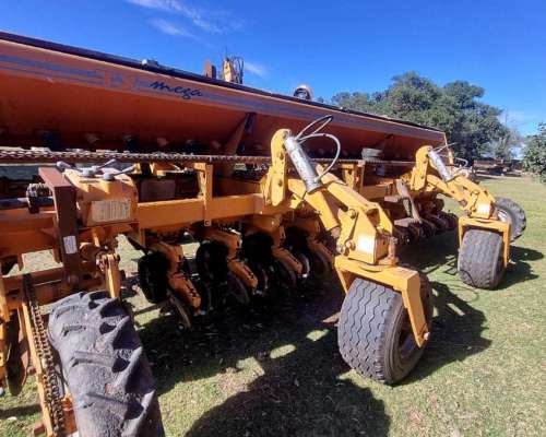 Sembradora Agrometal de 13 a 52 Mecanica