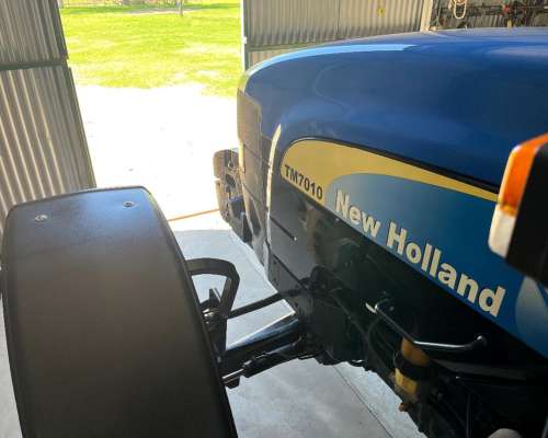 Tractor New Holland TM 7010