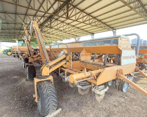 Sembradora Agrometal TX Mega 22 Surcos a 52,5