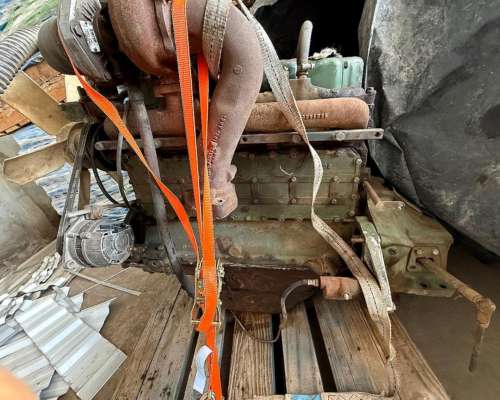 Motor Mercedes 1518 y Caja Eaton