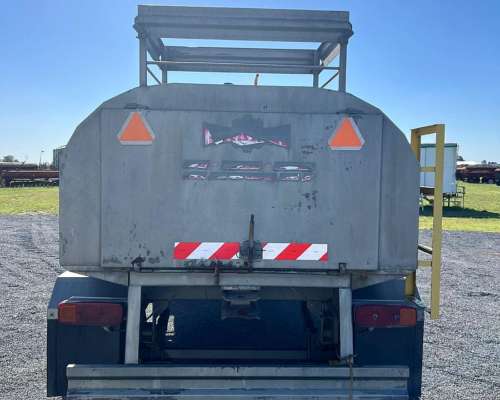 Acoplado Tanque Combinado Metalpaz de 3500 Lts de Agua