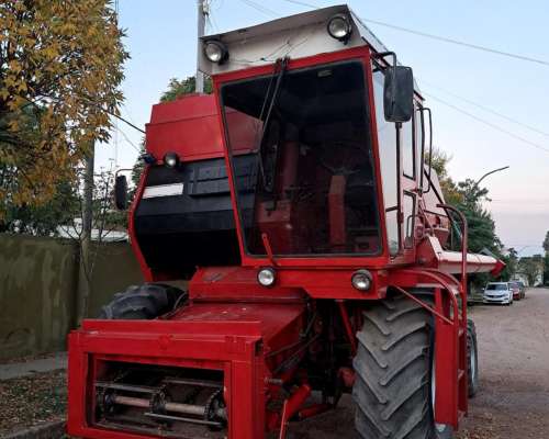 Cosechadora Massey Fergusson 5650
