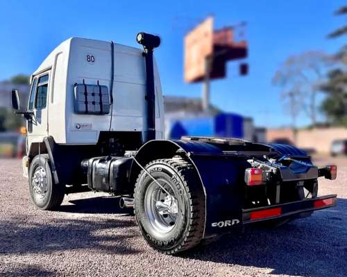 Camion Ford Cargo 1730 año 2003 - Motor Cummins Mecánico