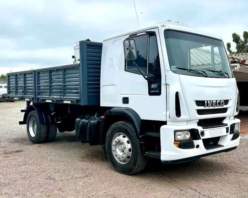Camión Iveco Tector 170e22 2014 con Carrocería Bi-vuelco
