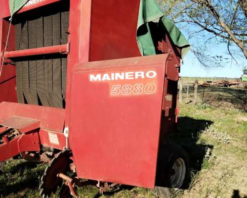 Rotoenfardadora Mainero 5880 con Monitor MA-20