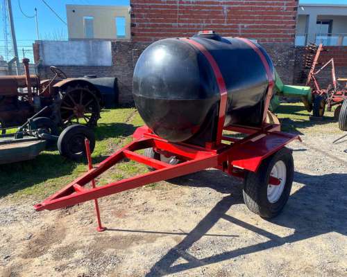 Acoplado Nuevo de 1.000 Litros