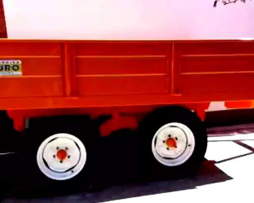 Acoplado Balancín con Barandas Mauro