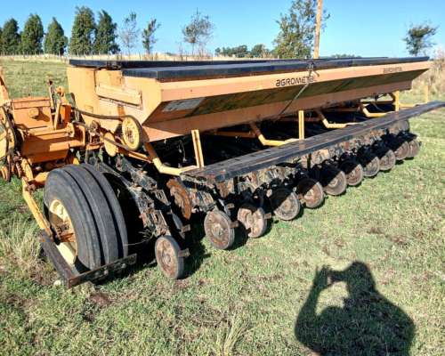 Sembradora Agrometal GX de 21 a 21