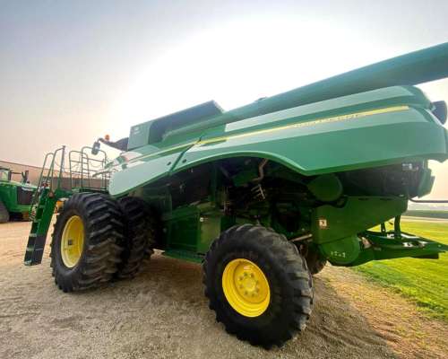Cosechadora John Deere S680, Año:2015. Seminueva Importada
