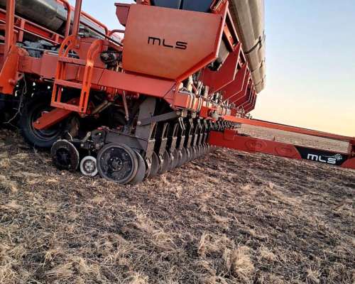 Sembradora de Granos Finos Malasia, 37 Líneas a 17,5 cm