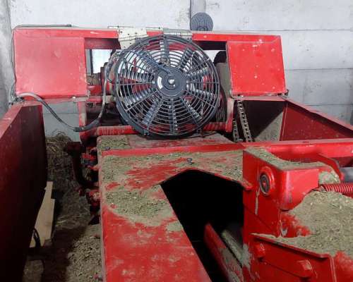 Enfardadora Massey Ferguson, Impecable