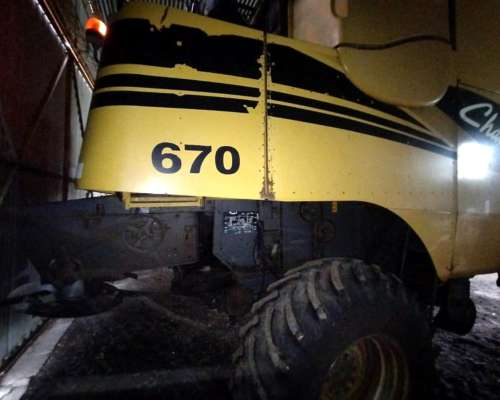 Cosechadora Challenger 670 - Usada