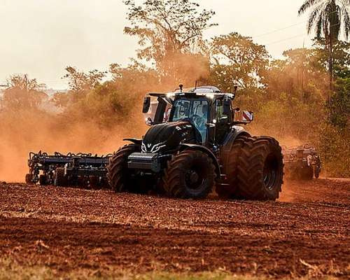 Tractor Valtra Q 285