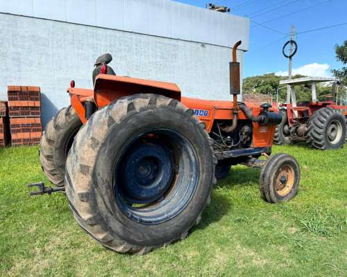 Tractor Fiat 800 Motor Perkins