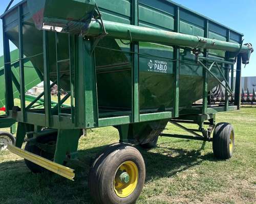 Tolva Semillera Fertilizante 7/8 TN con Chimango