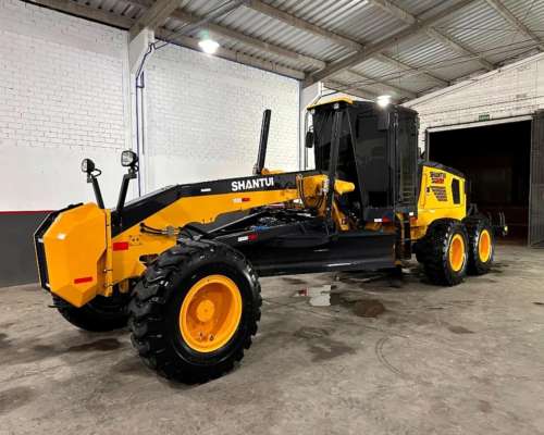 Motoniveladora Shantui SG19-C6 Motor Cummins 205 HP
