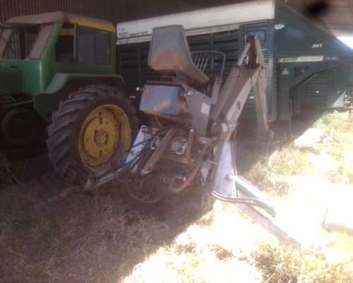 Retroexcavadora OM 1000 R 3 Puntos