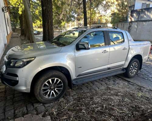 Camioneta S10 High Country en Buen Estado