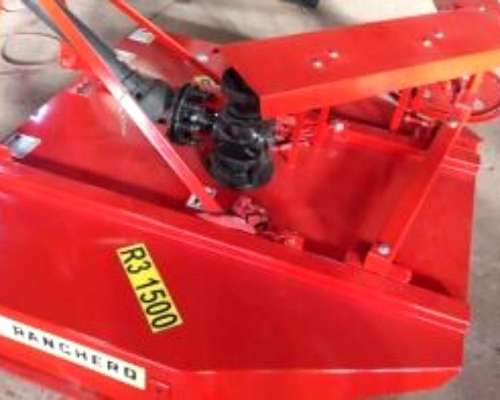 Desmalezadora de 3 Puntos el Ranchero Corte Lateral