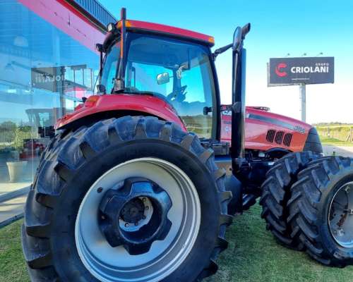 Tractor Case IH Magnum 305 4X4 - año 2009